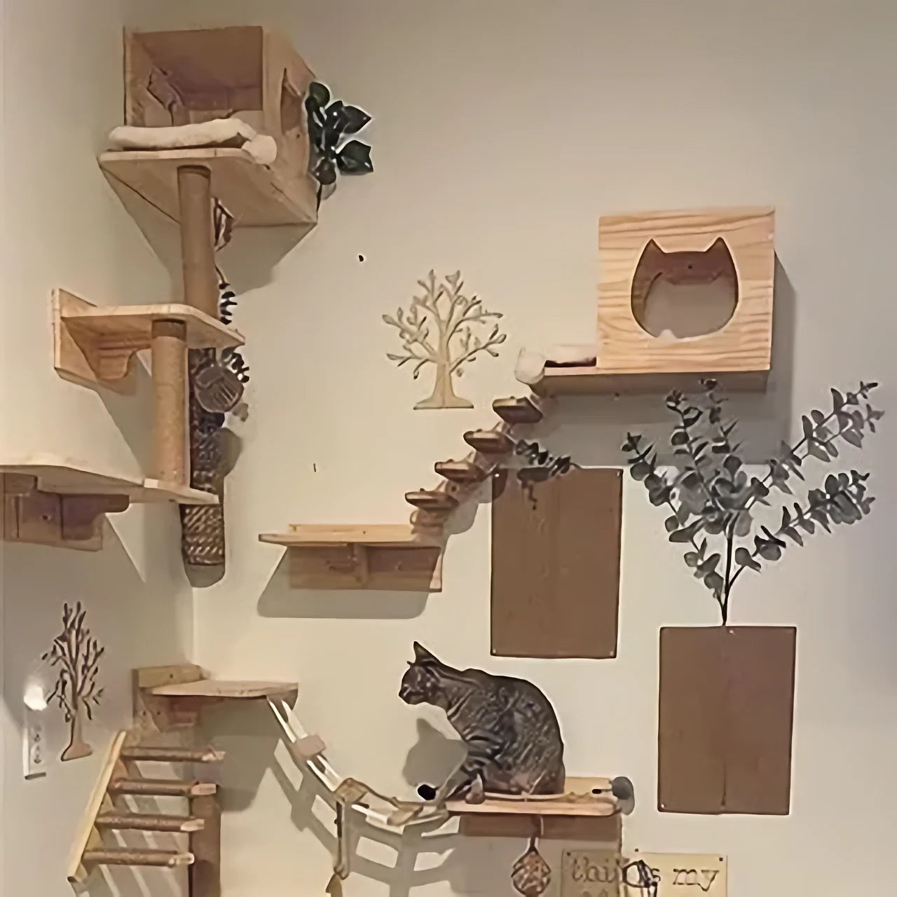 Wall mounted four step cat climbing frame, sisal scratching post and cat tree cat tower universal.